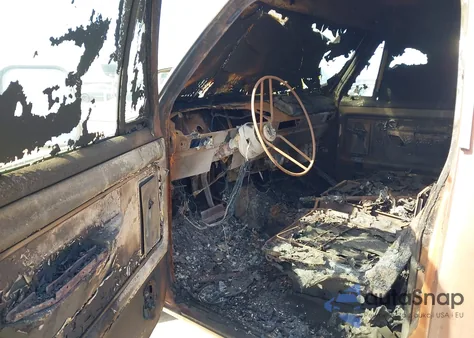 1974 Dodge D100 z USA, uszkodzony, nr VIN 0000D14AE4S141859